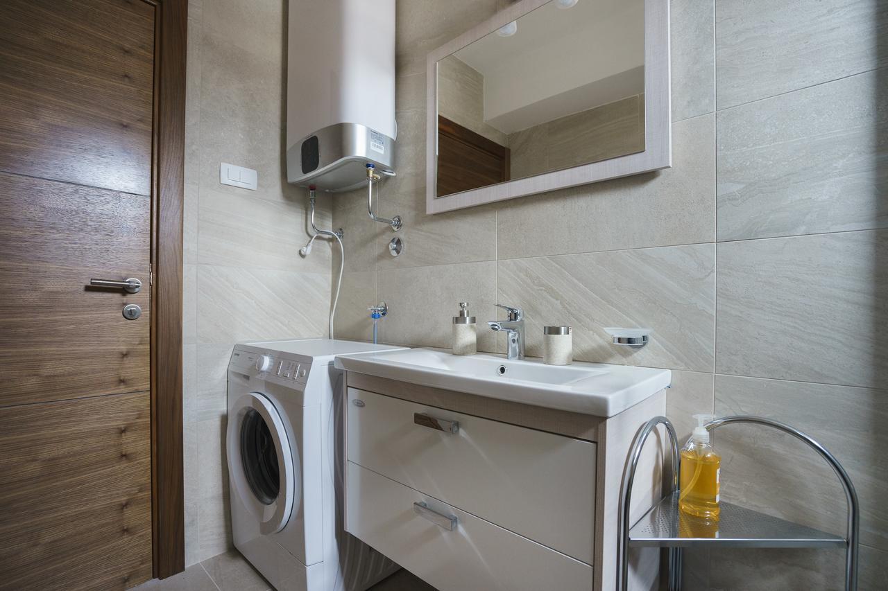 Apartments Lora Jadranskij Put Budva Exterior photo